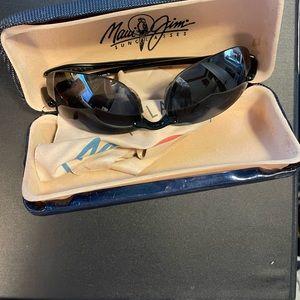 Maui Jim bi focal reader sunglasses with case